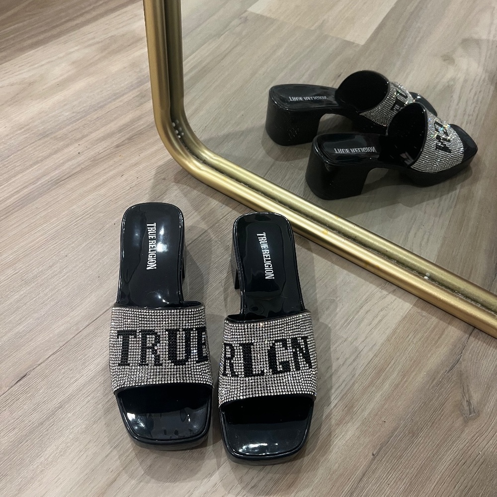 True Religion silver Bling sandals block heels size 6